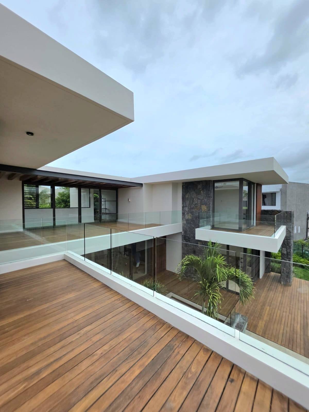 Aluminium premium